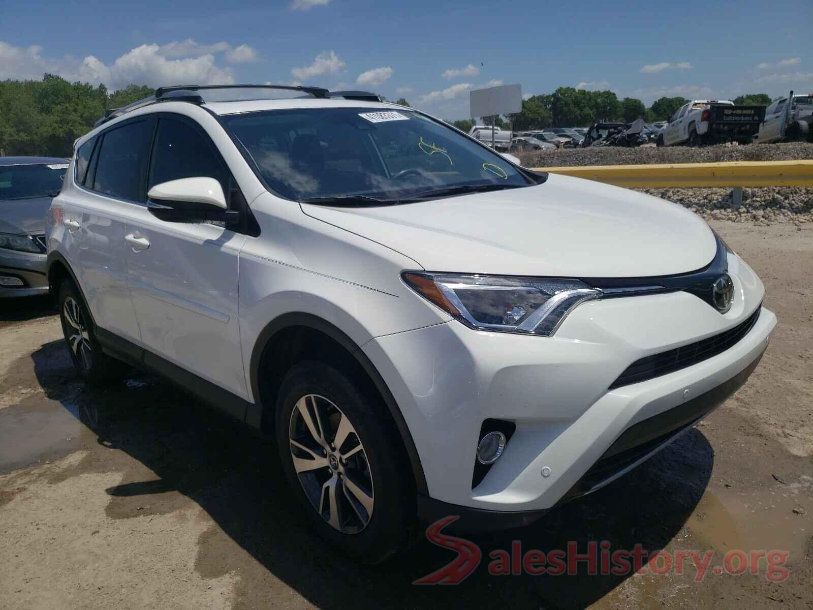 JTMWFREV9JD122805 2018 TOYOTA RAV4