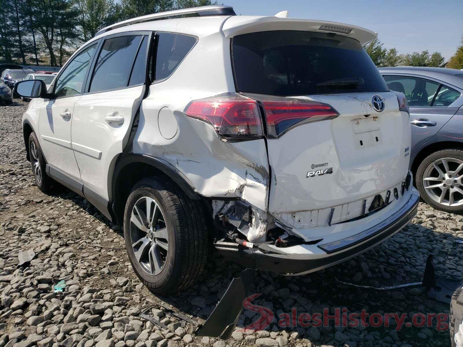 JTMRFREV2HJ118992 2017 TOYOTA RAV4