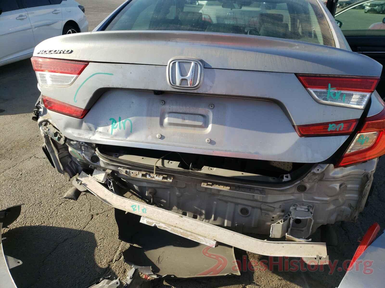 1HGCV1F19JA025187 2018 HONDA ACCORD