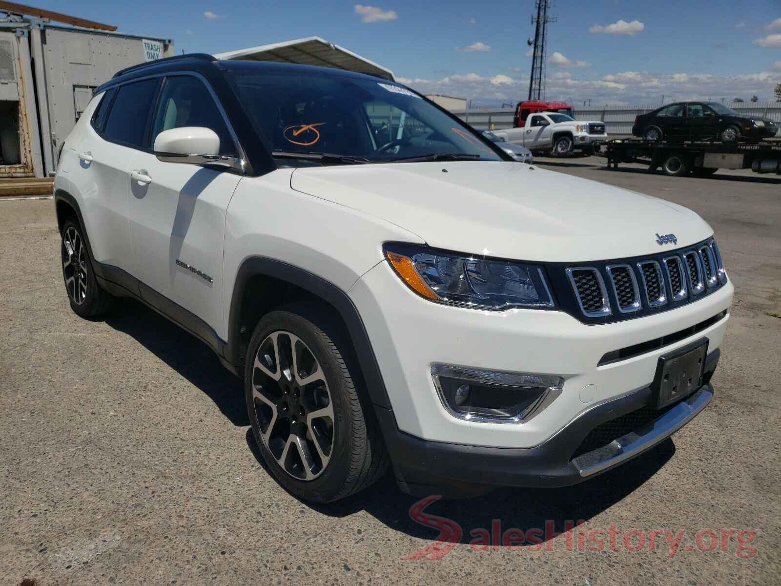 3C4NJCCB3JT318619 2018 JEEP COMPASS