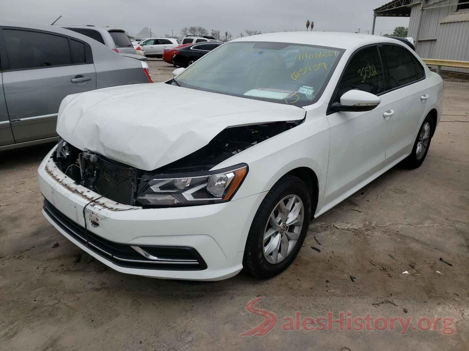 1VWAA7A35JC025959 2018 VOLKSWAGEN PASSAT