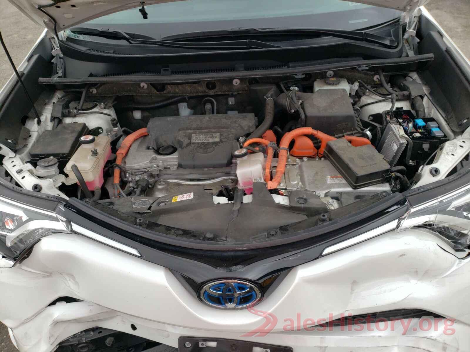 JTMDJREV3JD209038 2018 TOYOTA RAV4