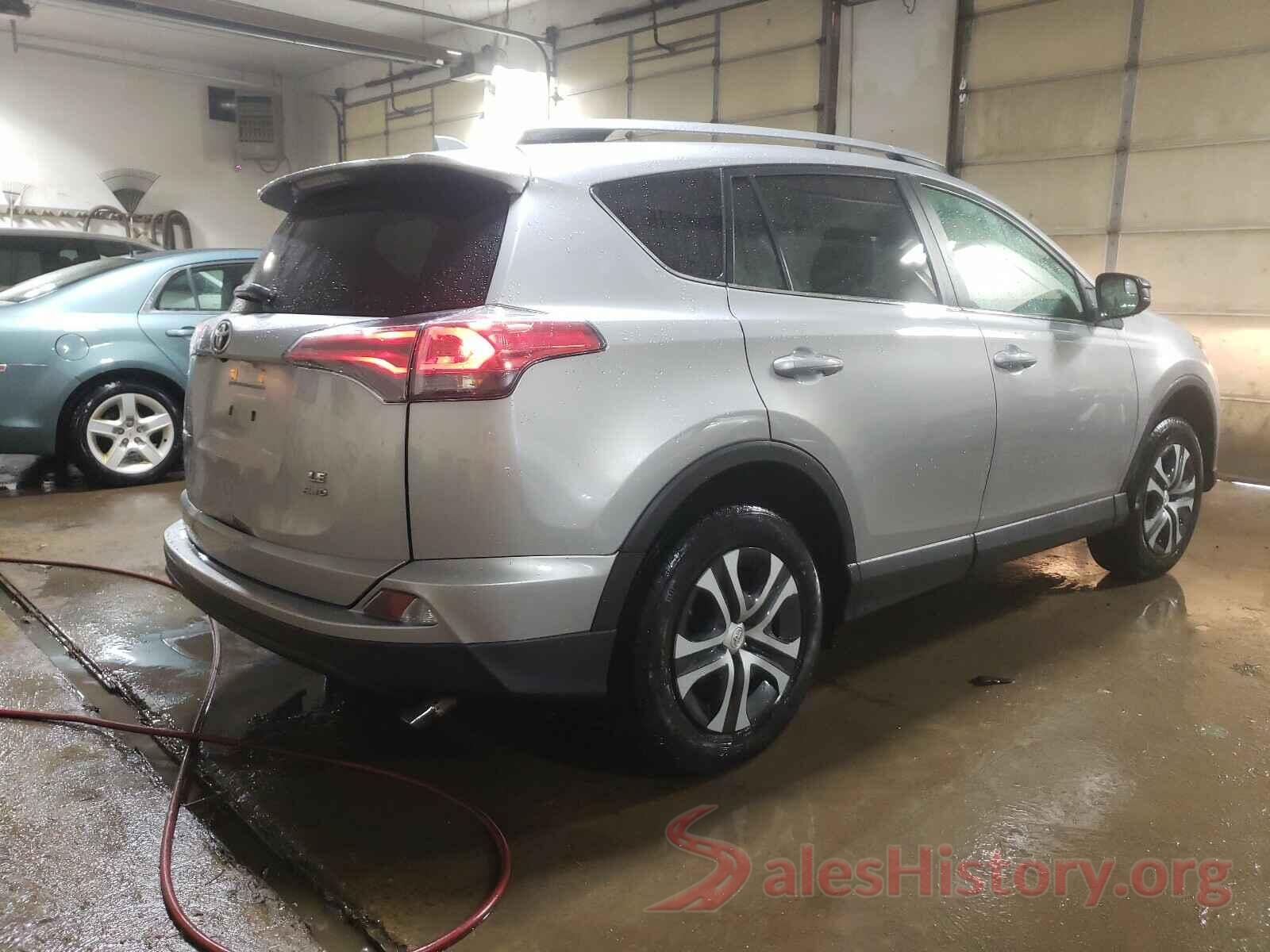 2T3BFREV7JW724619 2018 TOYOTA RAV4