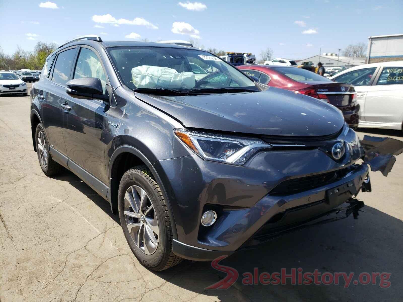 JTMRJREV8JD206044 2018 TOYOTA RAV4