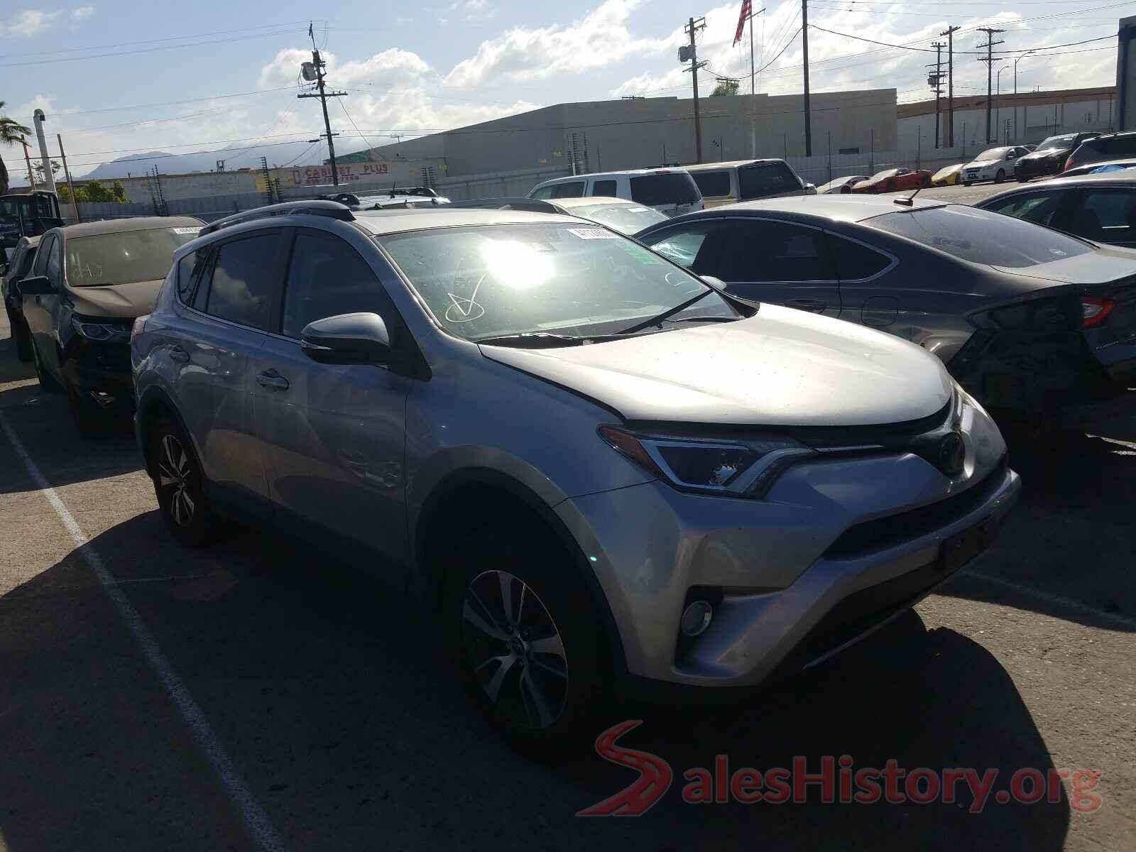 2T3WFREV8HW350372 2017 TOYOTA RAV4