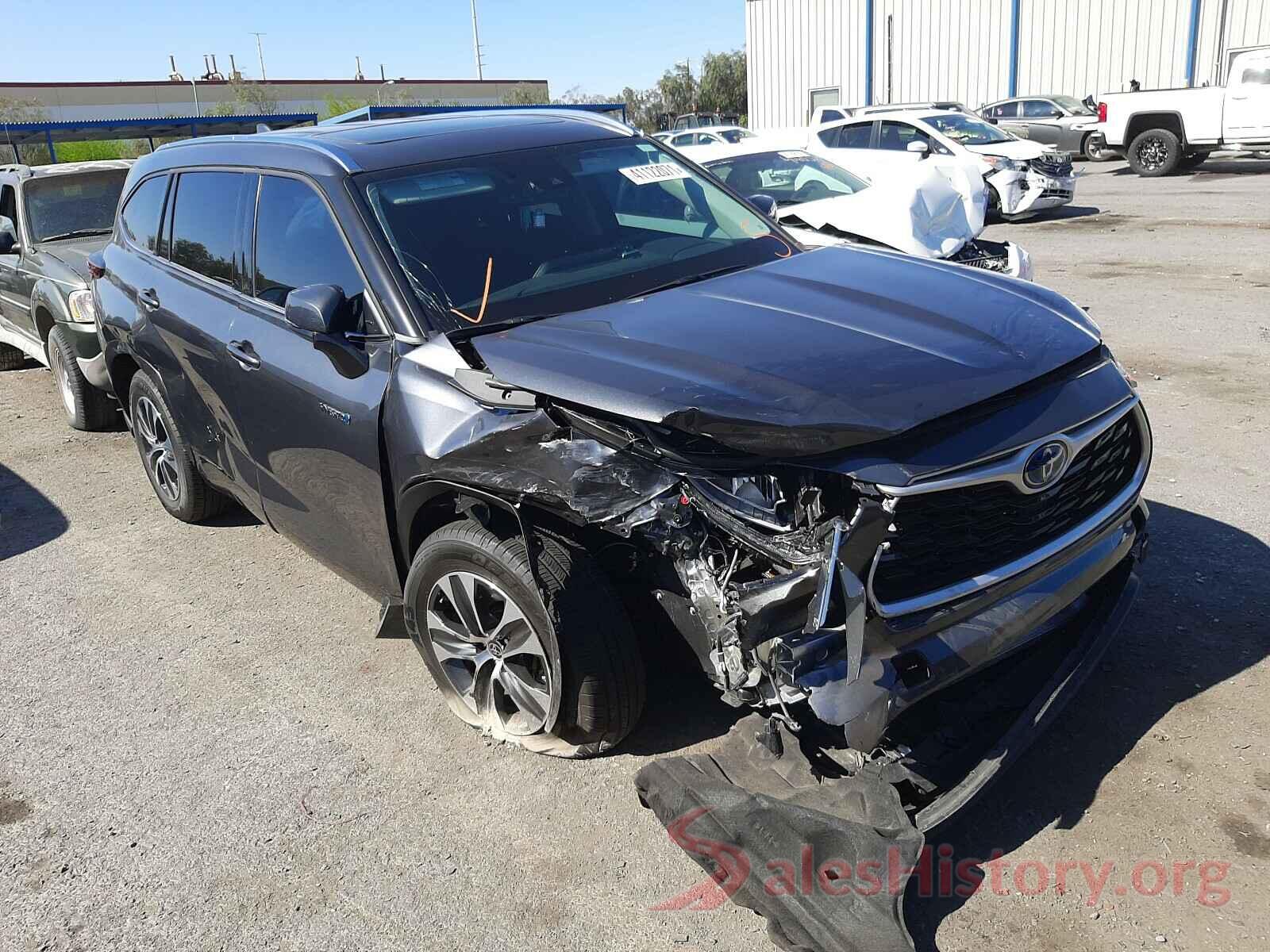 5TDHARAHXLS502475 2020 TOYOTA HIGHLANDER