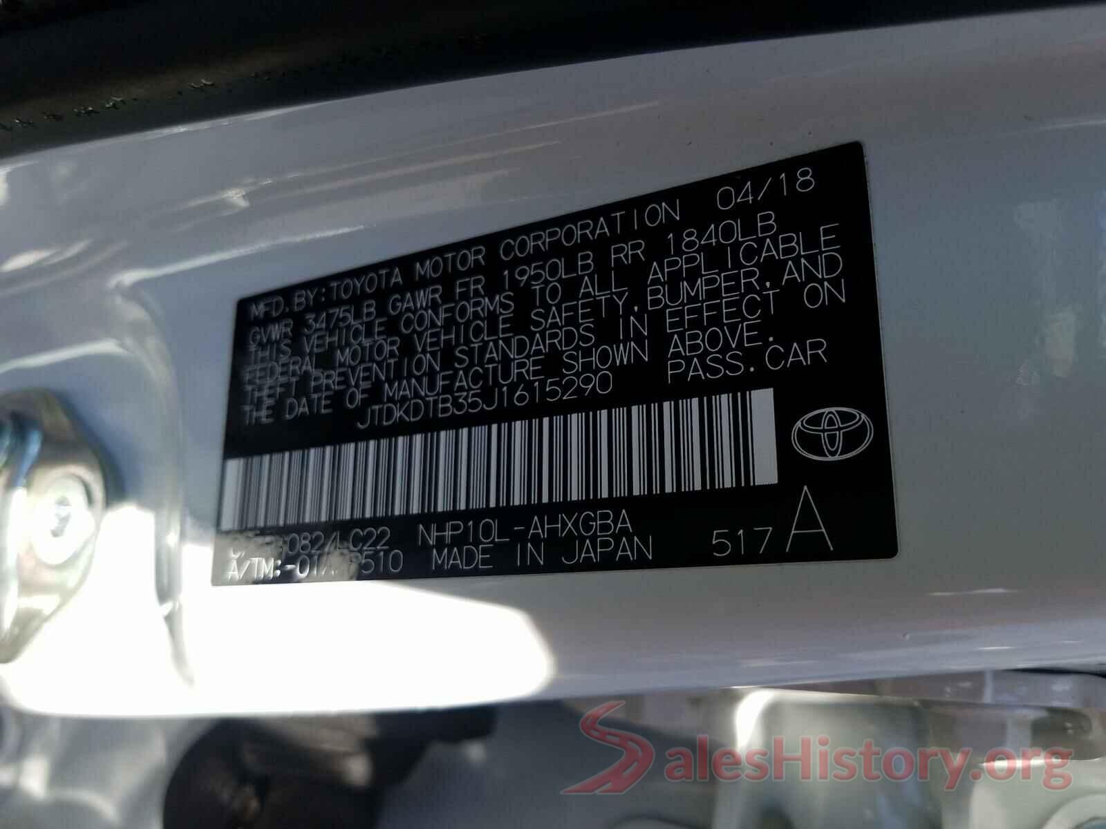 JTDKDTB35J1615290 2018 TOYOTA PRIUS