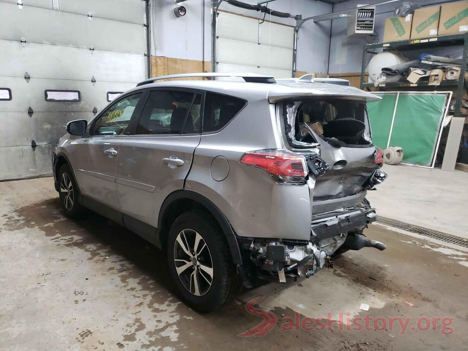 2T3RFREV7JW698120 2018 TOYOTA RAV4