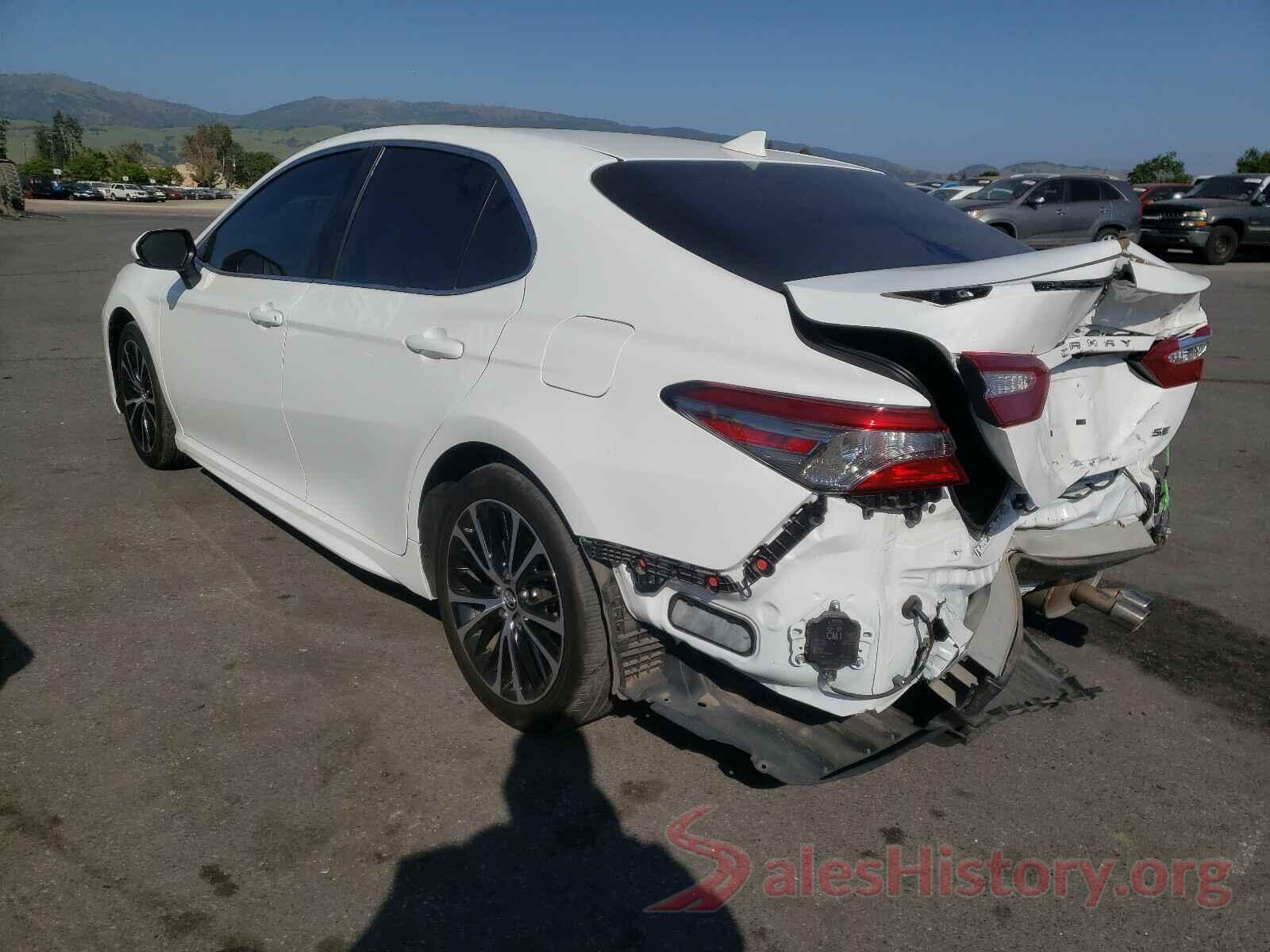 4T1B11HK4KU744726 2019 TOYOTA CAMRY