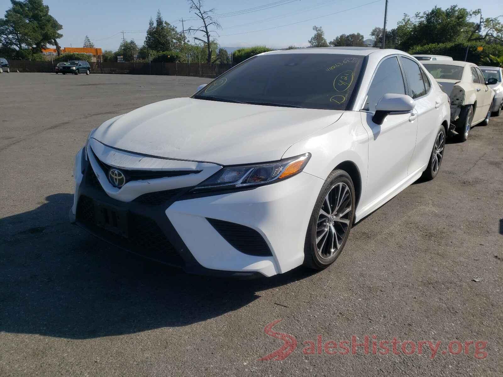 4T1B11HK4KU744726 2019 TOYOTA CAMRY