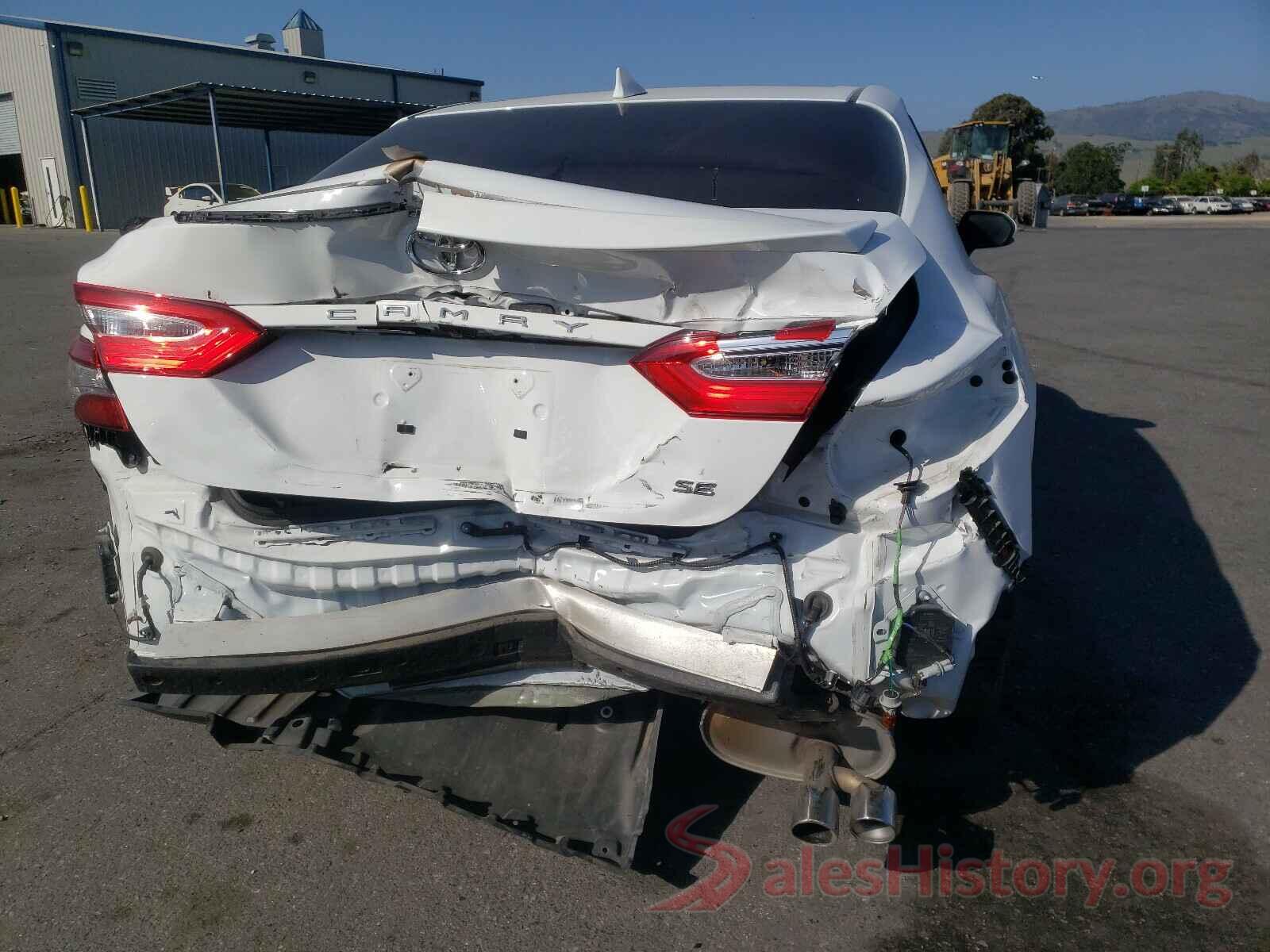 4T1B11HK4KU744726 2019 TOYOTA CAMRY