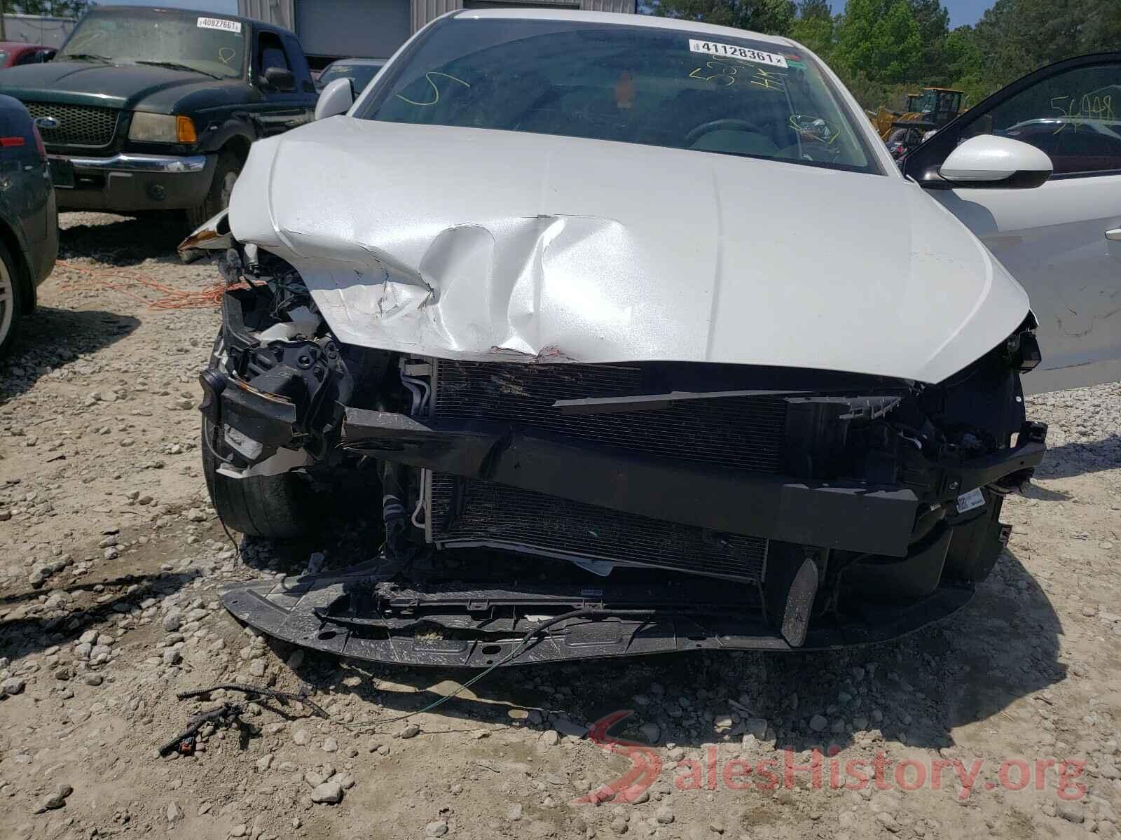 5NPD74LF0KH465288 2019 HYUNDAI ELANTRA