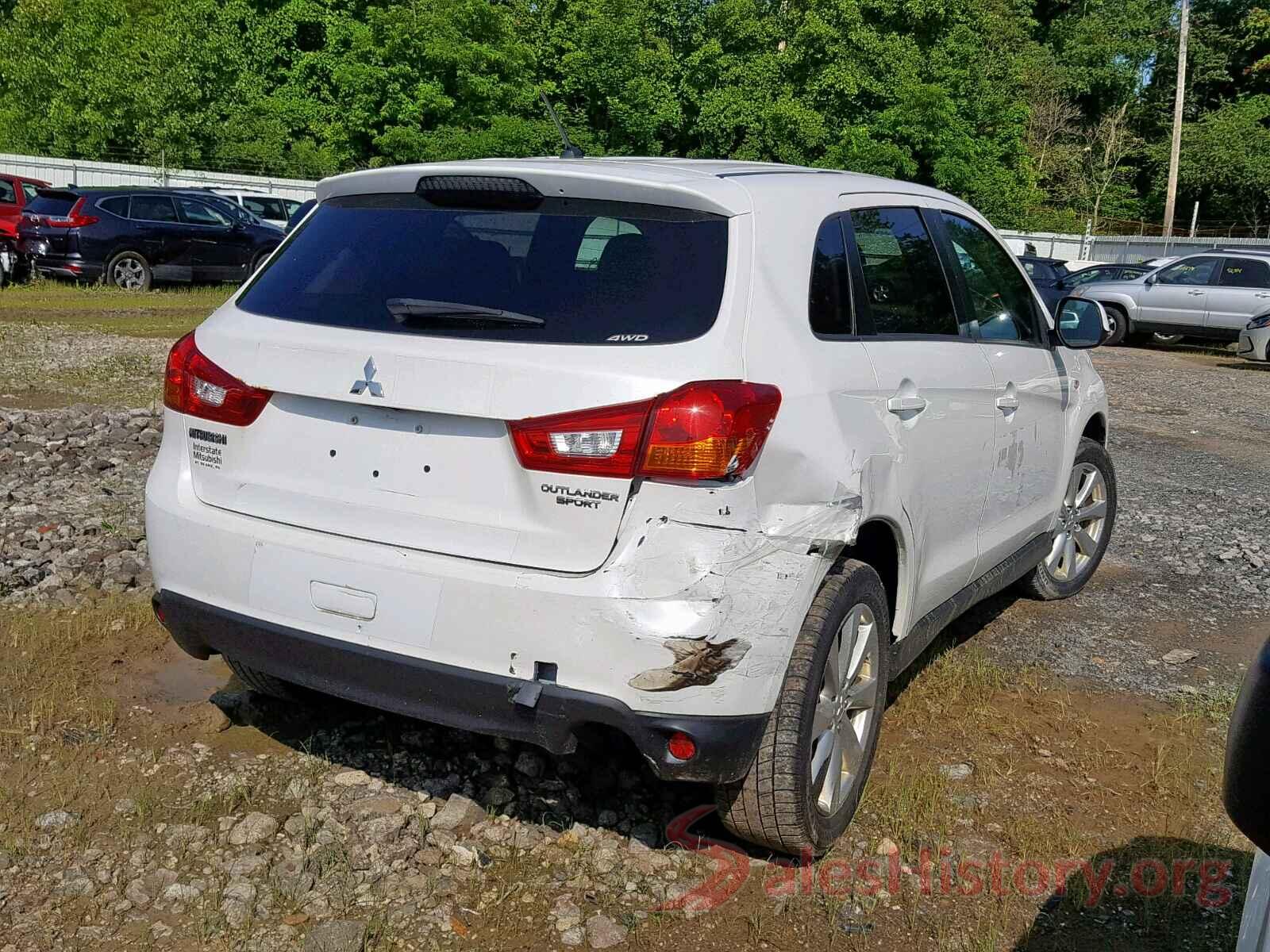 4A4AR3AU3FE048996 2015 MITSUBISHI OUTLANDER