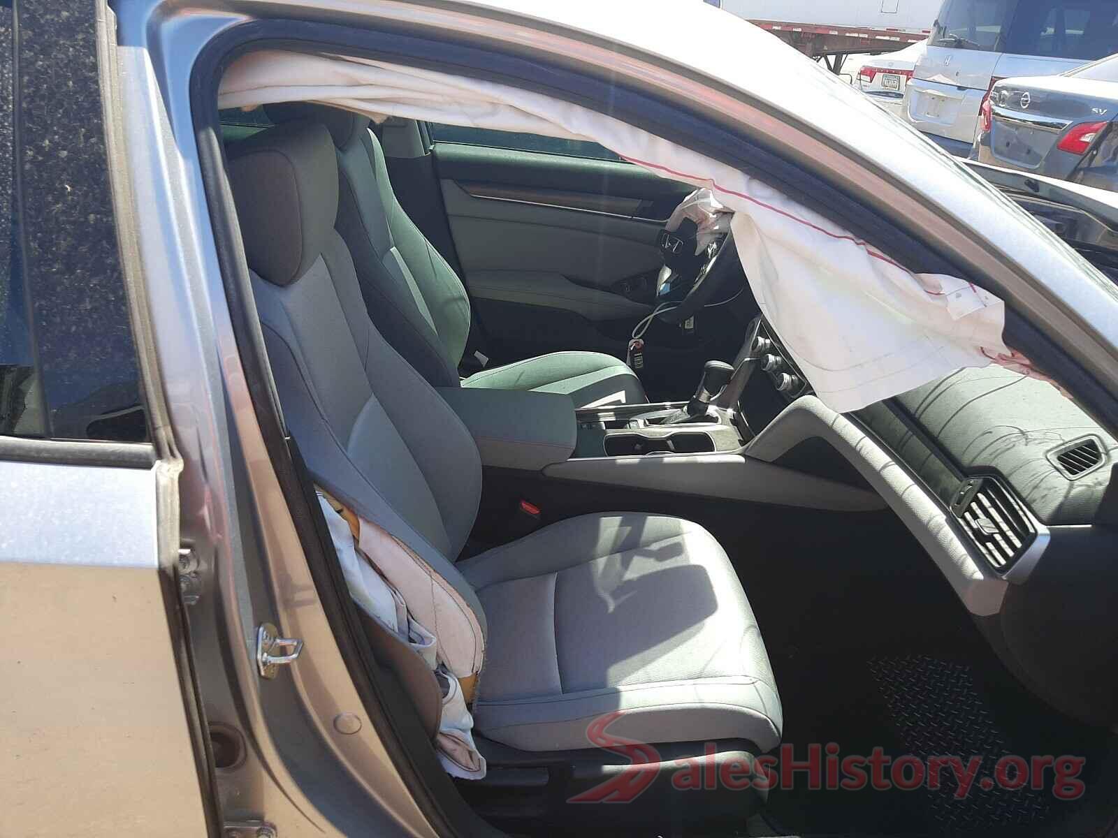 1HGCV1F11KA008742 2019 HONDA ACCORD