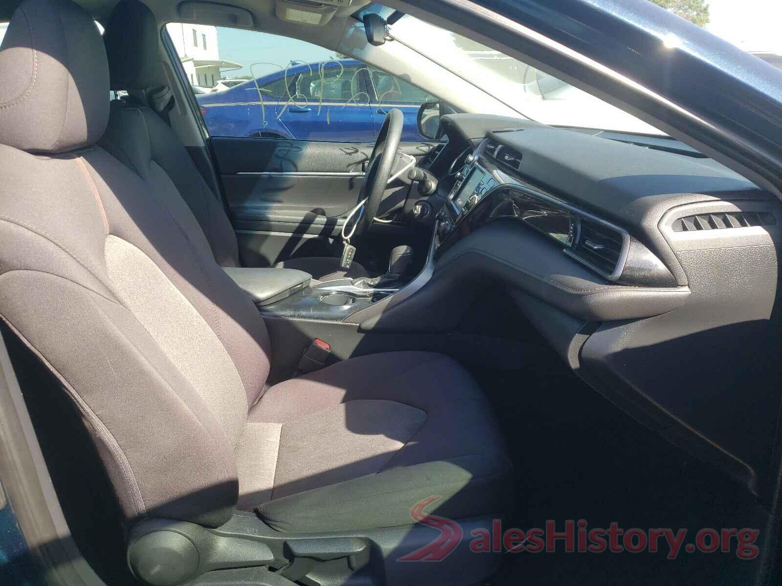 4T1B11HKXKU832616 2019 TOYOTA CAMRY