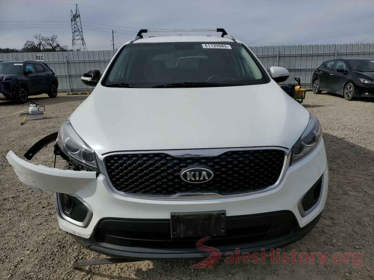 5XYPGDA53HG312749 2017 KIA SORENTO