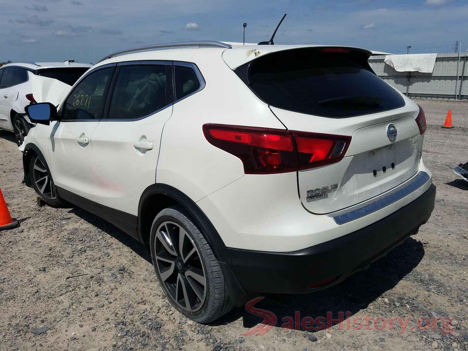 JN1BJ1CP8JW153358 2018 NISSAN ROGUE