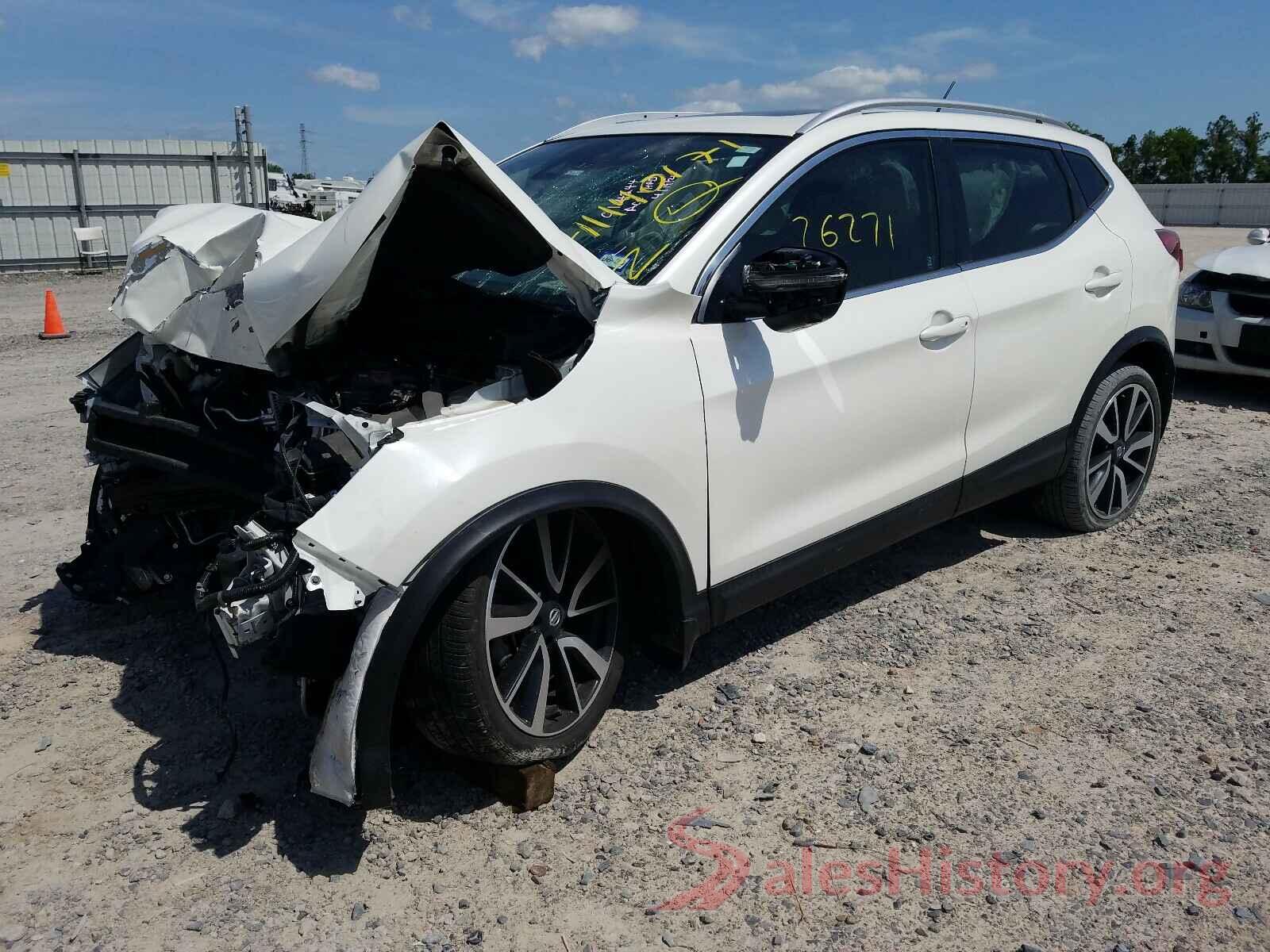 JN1BJ1CP8JW153358 2018 NISSAN ROGUE