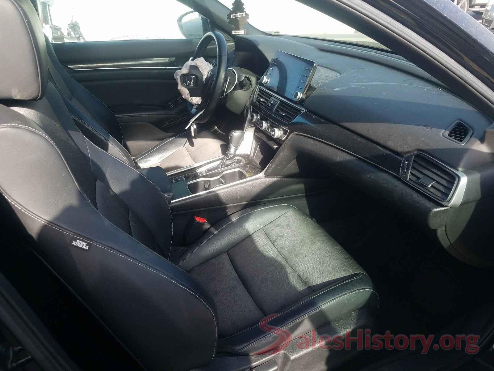 1HGCV1F30JA269053 2018 HONDA ACCORD