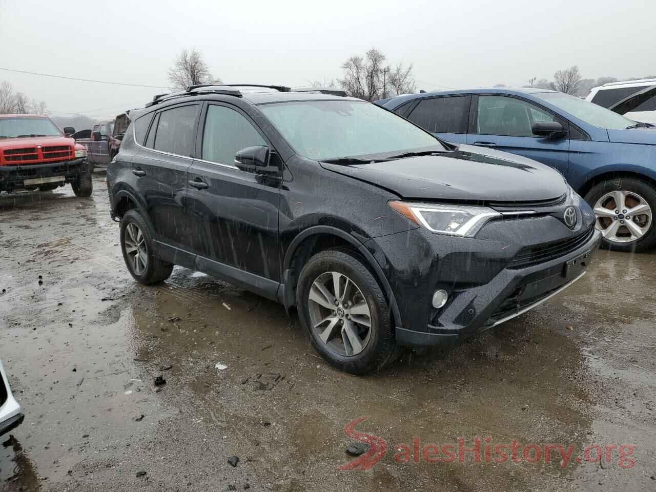 2T3RFREVXJW740974 2018 TOYOTA RAV4