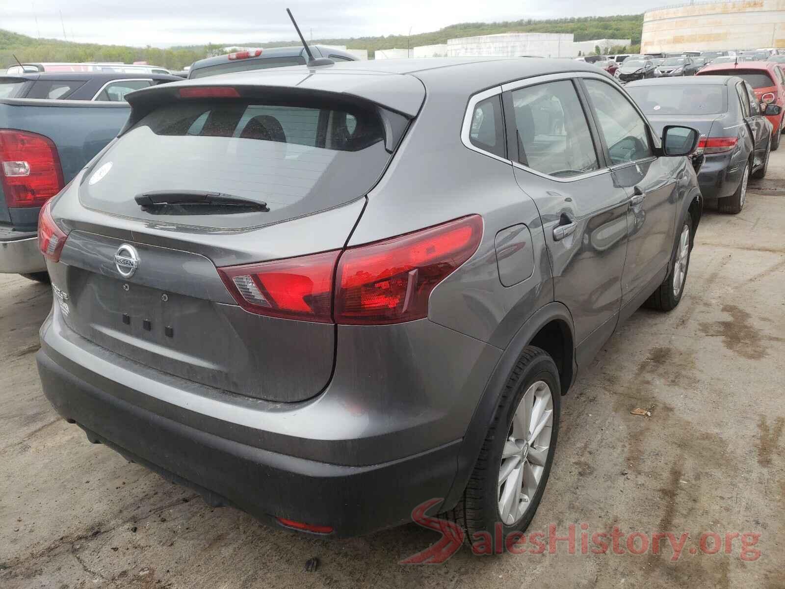 JN1BJ1CP8JW153375 2018 NISSAN ROGUE