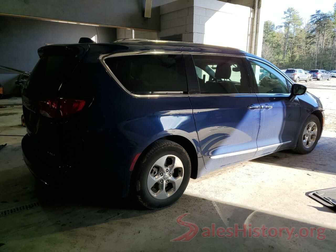 2C4RC1N78JR229768 2018 CHRYSLER PACIFICA