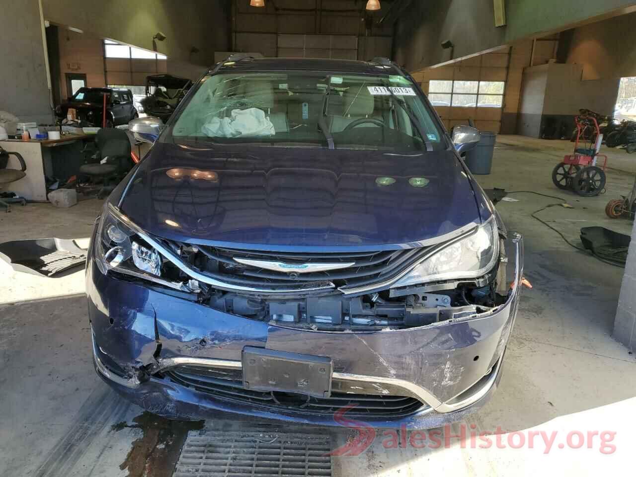 2C4RC1N78JR229768 2018 CHRYSLER PACIFICA