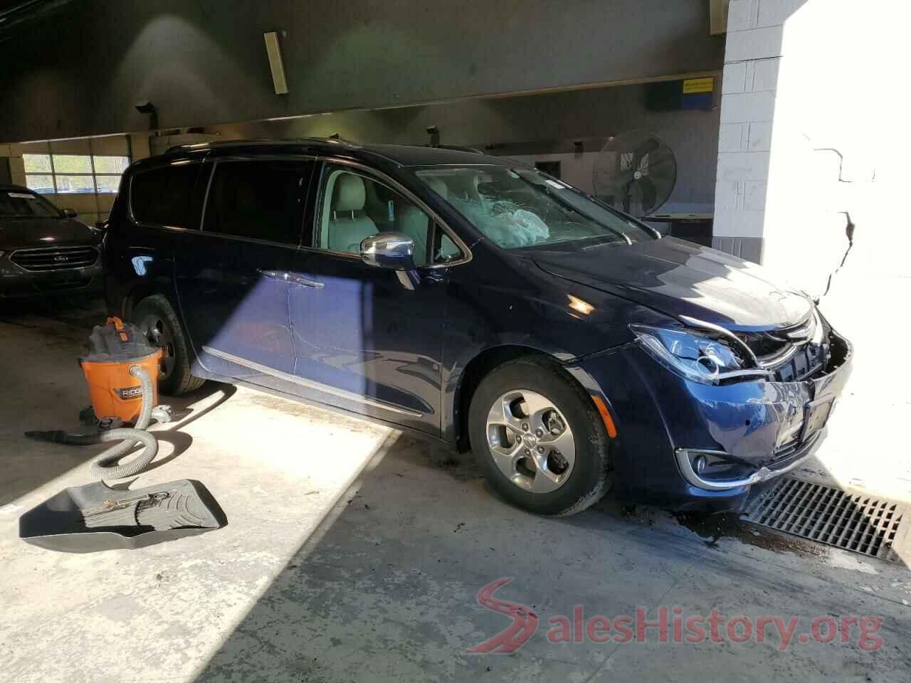 2C4RC1N78JR229768 2018 CHRYSLER PACIFICA