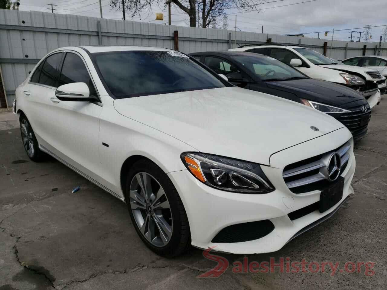 55SWF4HB7JU258992 2018 MERCEDES-BENZ C-CLASS