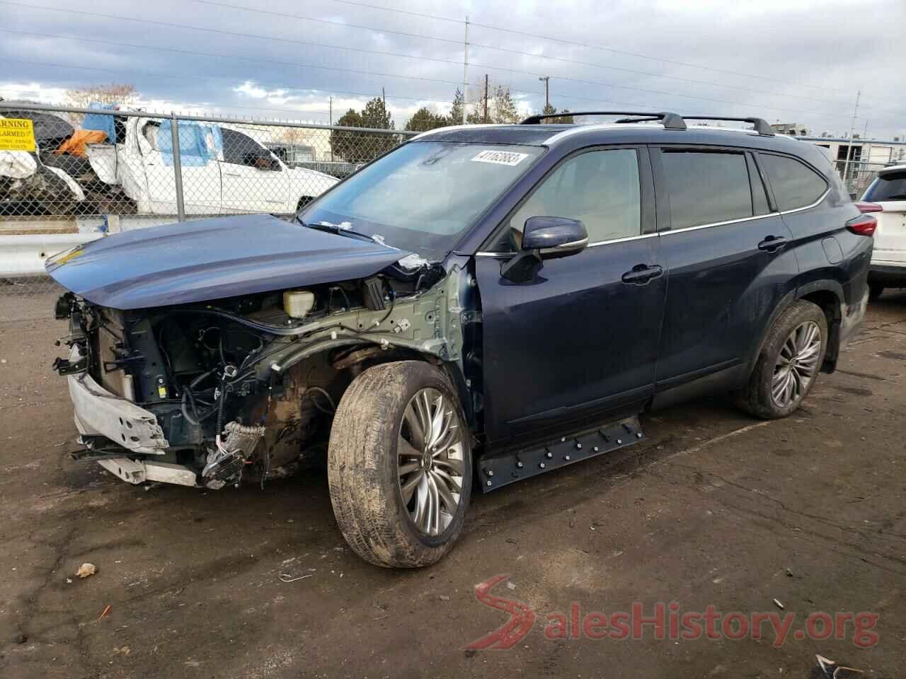 5TDFZRBH5NS206202 2022 TOYOTA HIGHLANDER