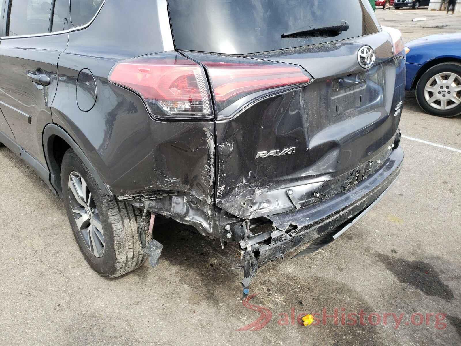 JTMRFREV9HJ703925 2017 TOYOTA RAV4