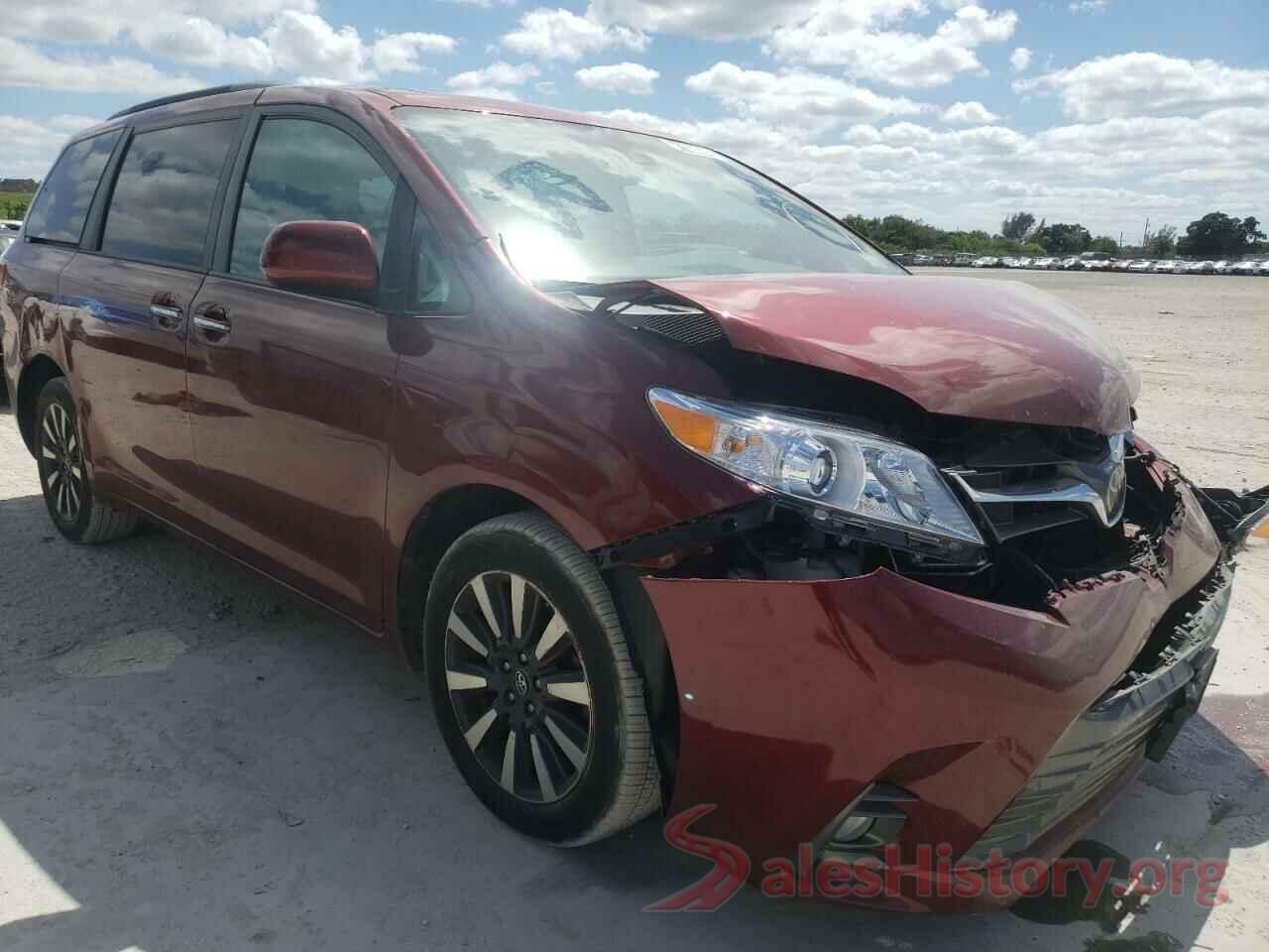 5TDDZ3DC2JS203211 2018 TOYOTA SIENNA