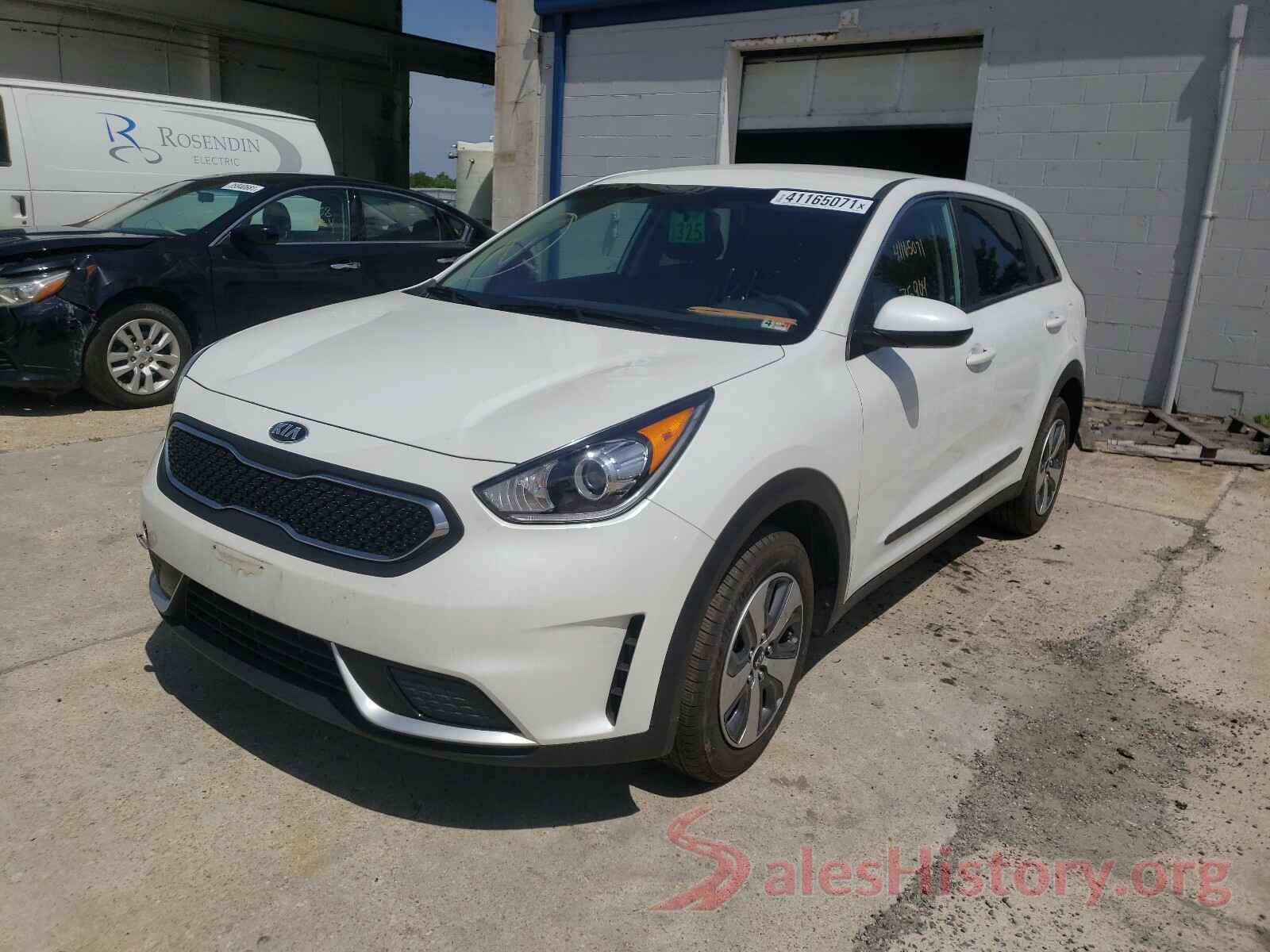 KNDCB3LC3K5346306 2019 KIA NIRO