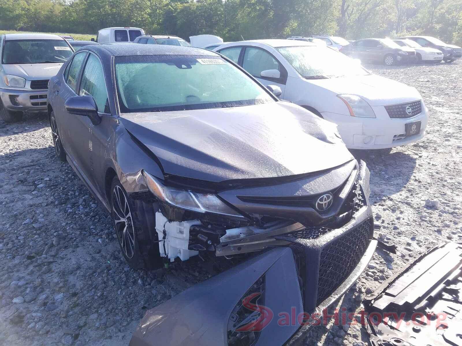 4T1B11HK1JU037971 2018 TOYOTA CAMRY