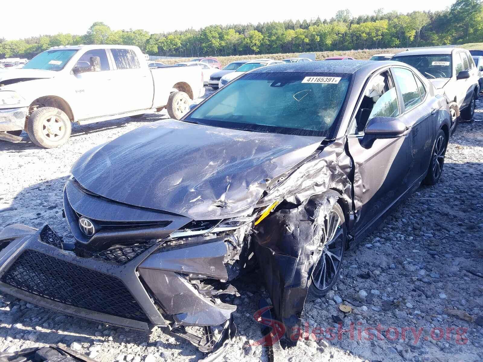 4T1B11HK1JU037971 2018 TOYOTA CAMRY