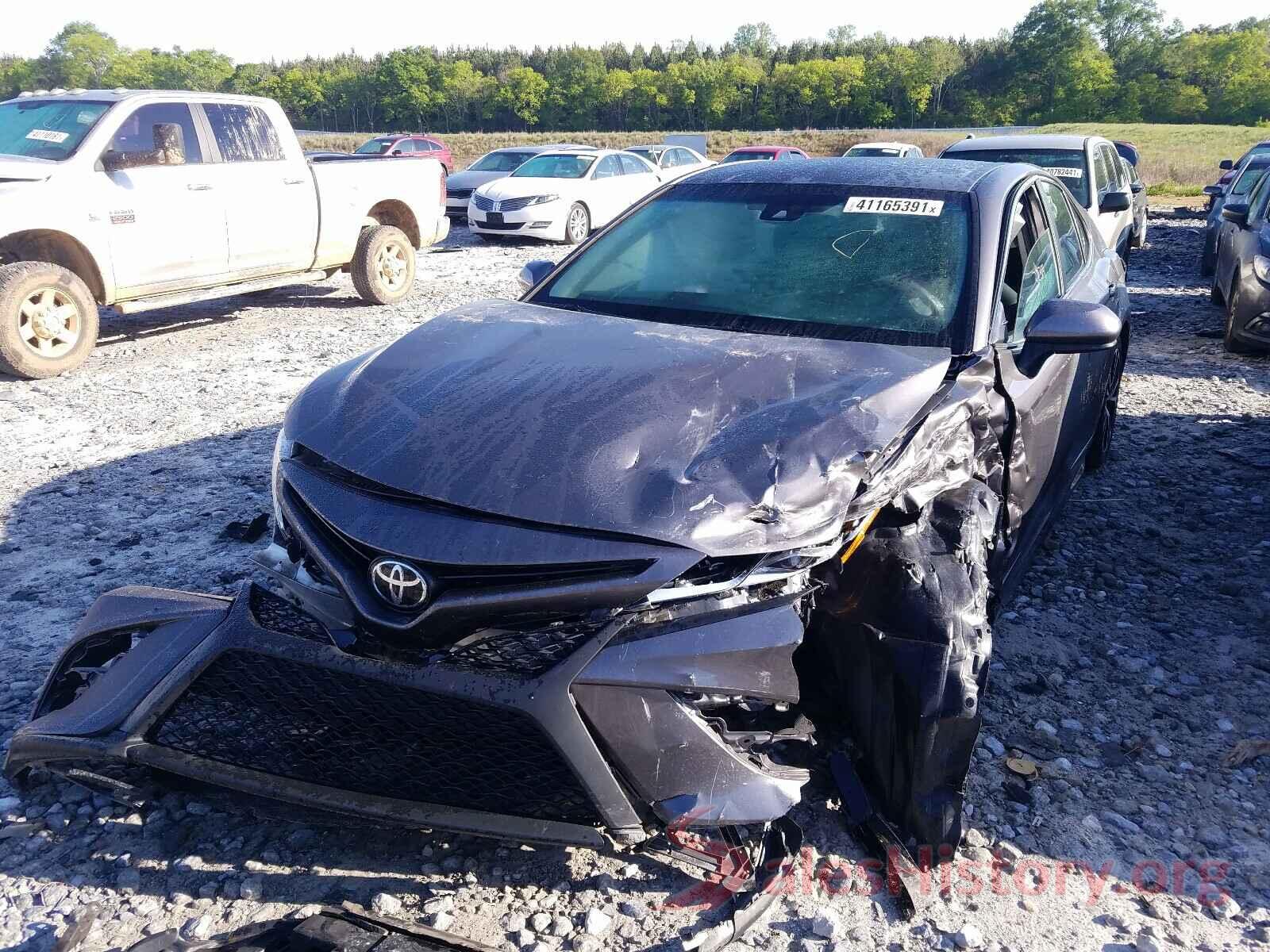 4T1B11HK1JU037971 2018 TOYOTA CAMRY