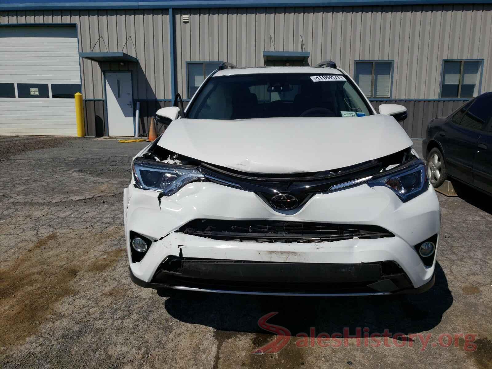 JTMRFREV9JD236431 2018 TOYOTA RAV4