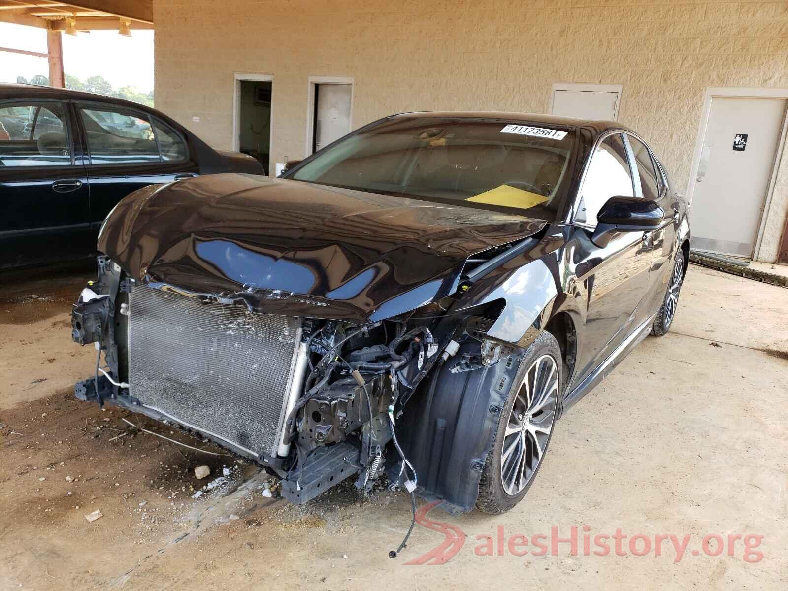 4T1B11HK6JU610766 2018 TOYOTA CAMRY