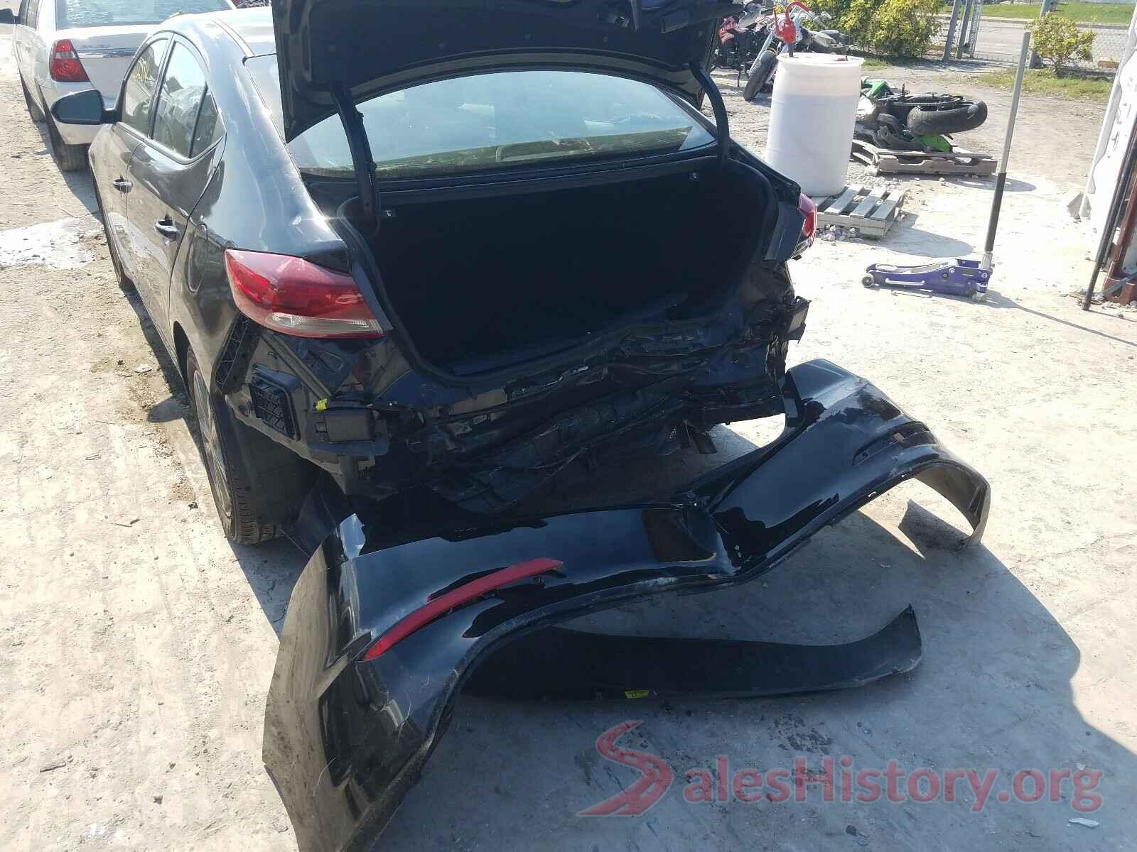 5NPD84LF5JH353890 2018 HYUNDAI ELANTRA