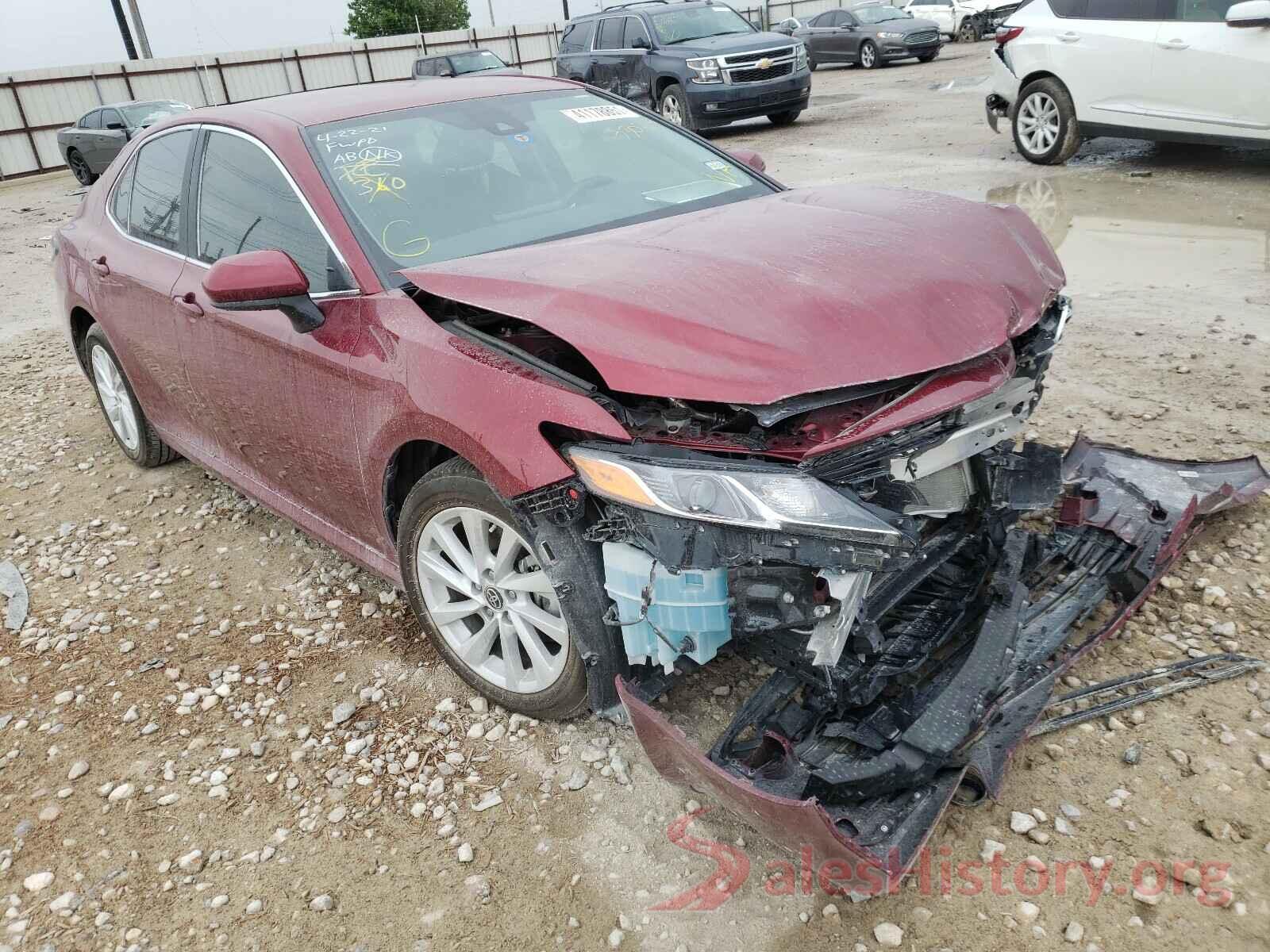 4T1C11AK4MU530725 2021 TOYOTA CAMRY