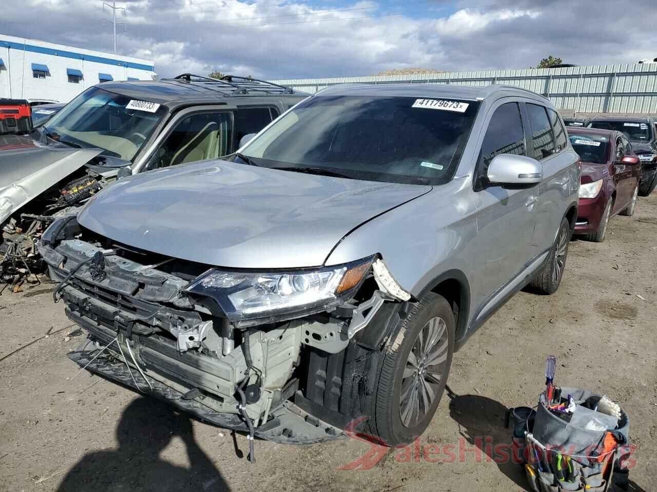 JA4AD3A3XKZ028237 2019 MITSUBISHI OUTLANDER