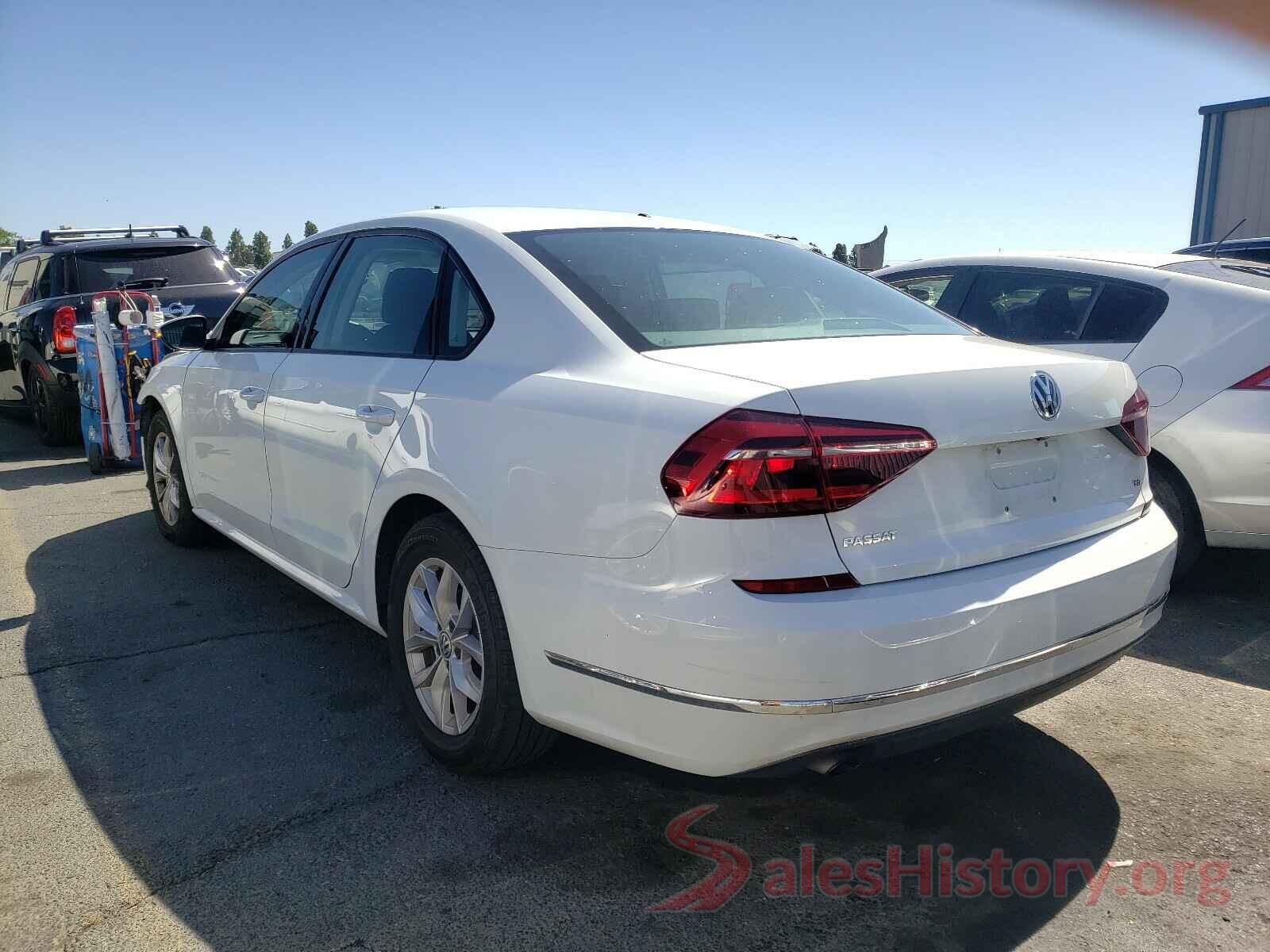 1VWAA7A34JC032157 2018 VOLKSWAGEN PASSAT