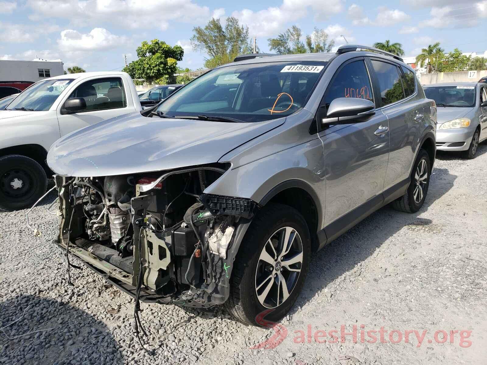 2T3WFREV7HW390829 2017 TOYOTA RAV4