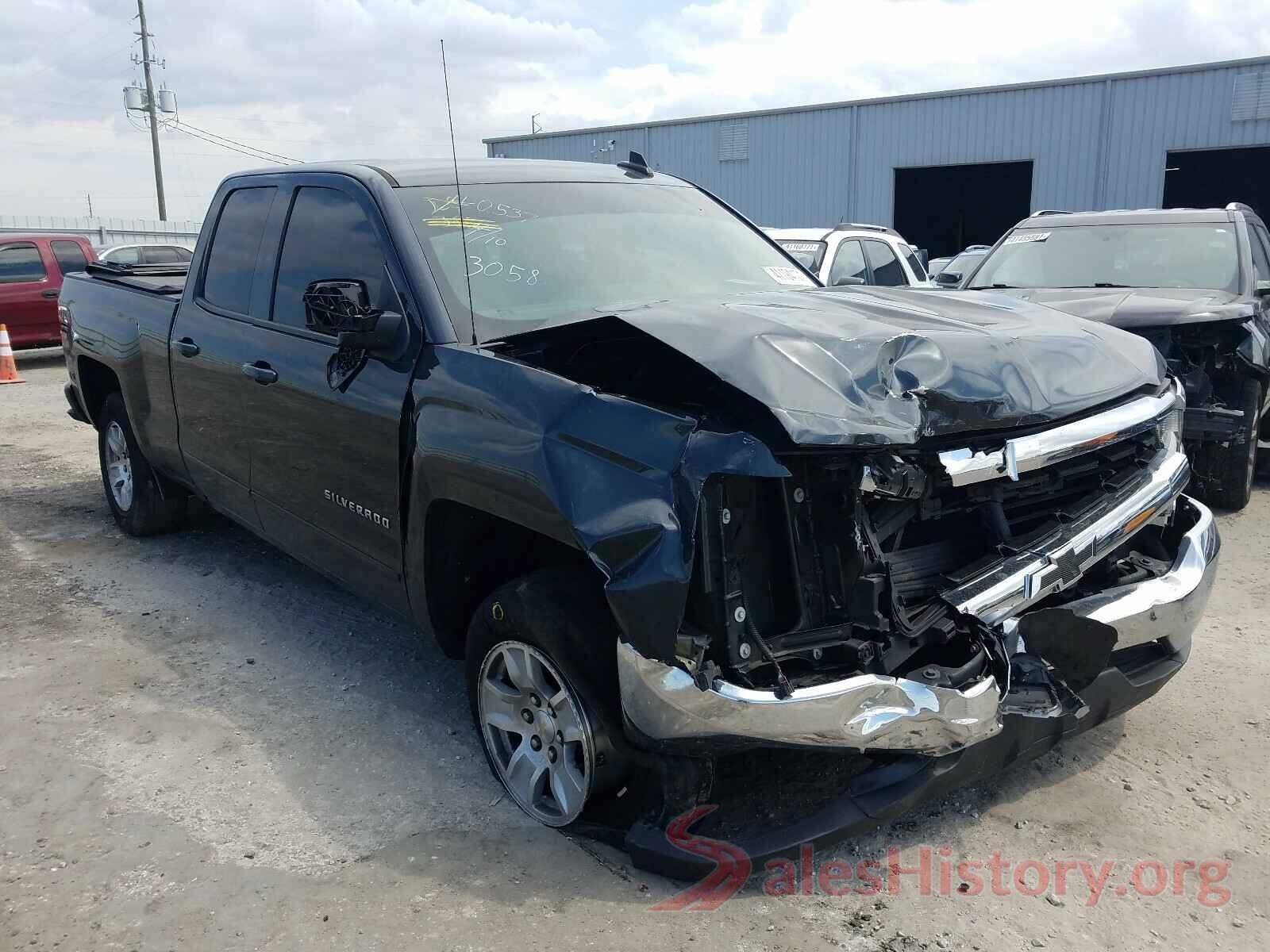 1GCRCREC0JZ153058 2018 CHEVROLET SILVERADO