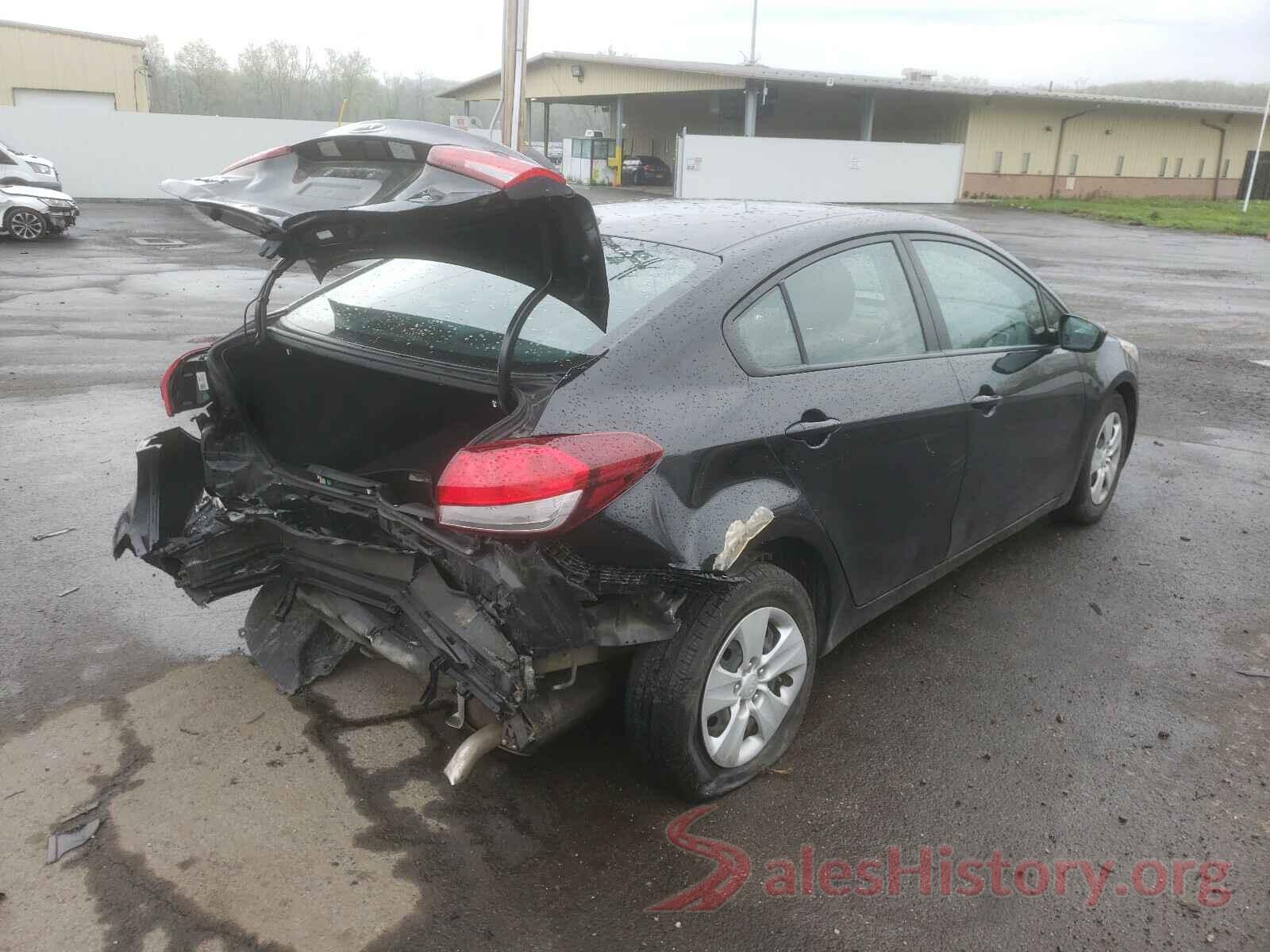 3KPFK4A73HE019488 2017 KIA FORTE