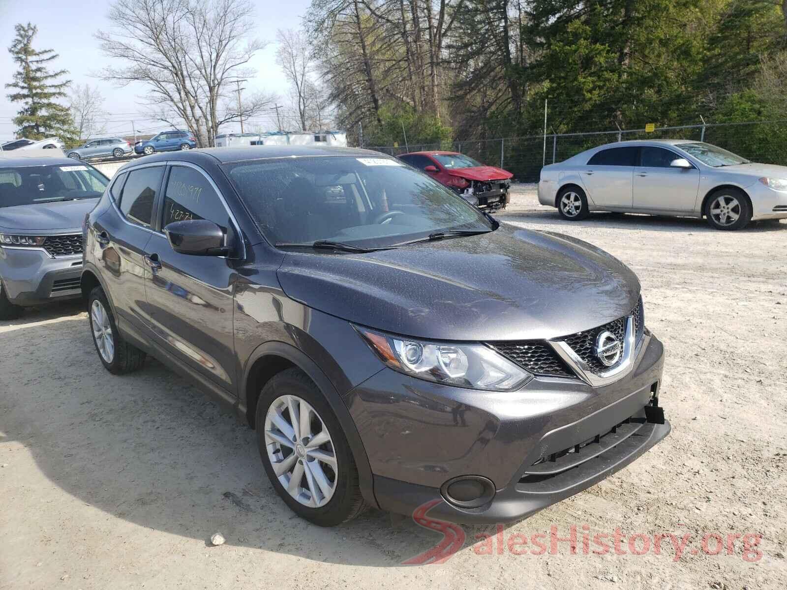 JN1BJ1CR6HW133833 2017 NISSAN ROGUE