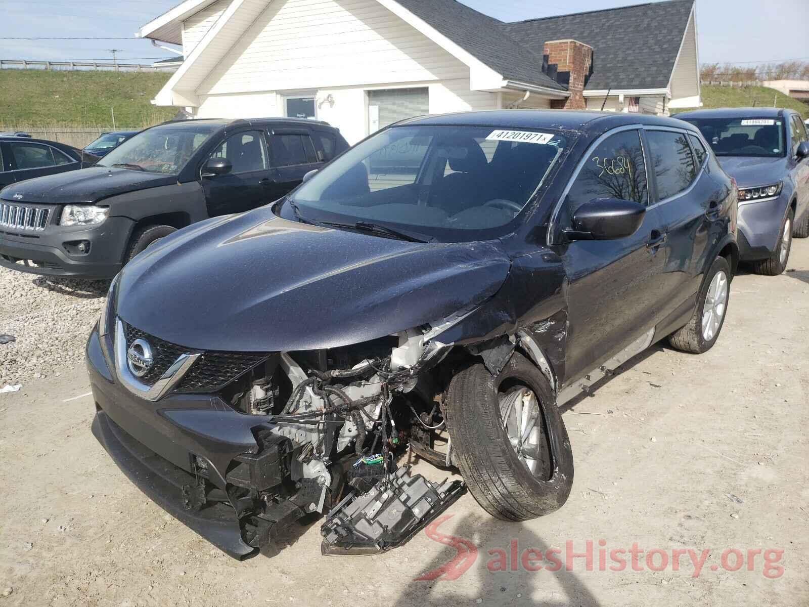 JN1BJ1CR6HW133833 2017 NISSAN ROGUE