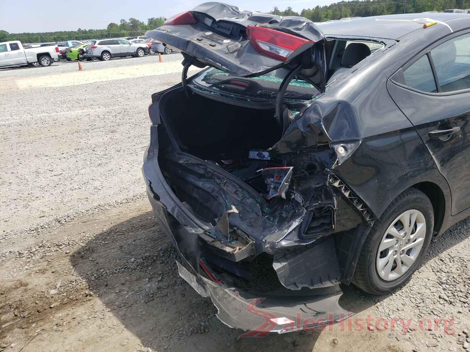 5NPD74LF8JH289623 2018 HYUNDAI ELANTRA