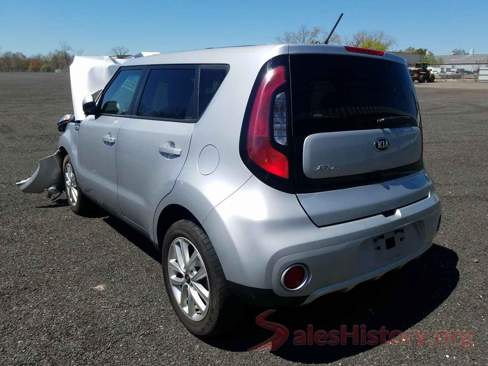 KNDJP3A53J7599481 2018 KIA SOUL