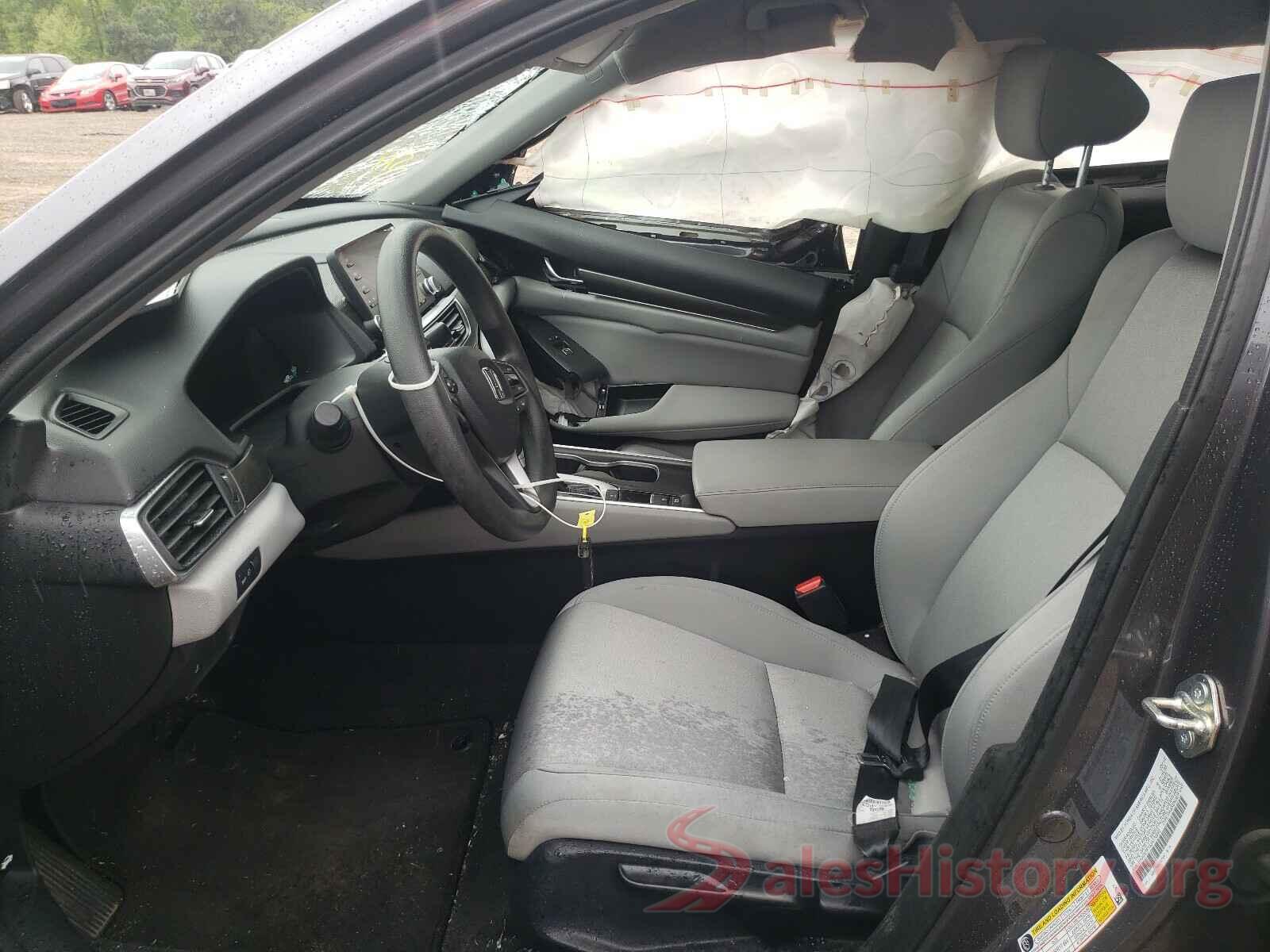 1HGCV1F15JA130082 2018 HONDA ACCORD